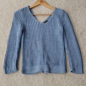 NWOT Ann taylor n-neck sweater